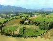 Savoie-proche-de-Chambery-A-vendre-propriete-viticole-avec-chateau-et-dependances