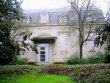 Nombreux-bacirctis-dont-un-chacircteau-sur-43-ha-agrave-proximiteacute-de-la-mer