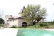 Chateau-et-Chais-sur-5-hectares-de-bois-et-pres