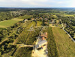 Cave-particuliere-moderne-et-Domaine-viticole-familial-en-zone