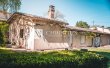 Domaine-viticole-familiale-avec-une-belle-superficie-viticole-une-demeure-de-charme-gite-et-batiments-dexploitation