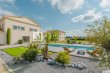 Impressionnante-propriete-de-65-ha--Vignoble-en-AOC-Haut-Medoc--Oenotourisme
