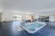 Impressionnante-propriete-de-65-ha--Vignoble-en-AOC-Haut-Medoc--Oenotourisme