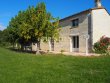 Maison-de-charme-avec-piscine-au-coeur-des-vignes