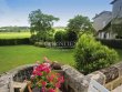 Superbe-domaine-viticole-Satellite-de-Saint-emilion-avec-somptueux-Chateau